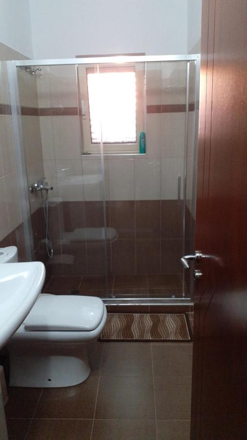 דרמי Xheko Rooms מראה חיצוני תמונה