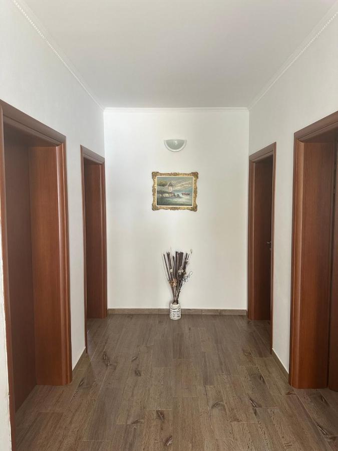 דרמי Xheko Rooms מראה חיצוני תמונה